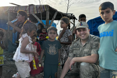 Jandarmadan depremzedelere bayram ziyareti