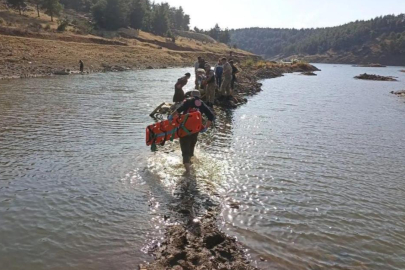 Serinlemek için gölete giren çocuk boğuldu