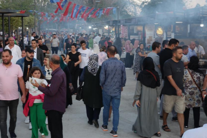 GastroAntep Kültür Yolu Festivali'nde ziyaretçi yoğunluğu yaşanıyor