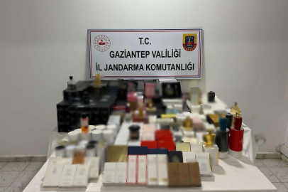 Gaziantep'te bin 137 adet kaçak parfüm ve deodorant ele geçirildi