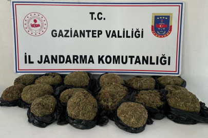 Otobüsün bağajından 18.5 kilo skunk ele geçirildi