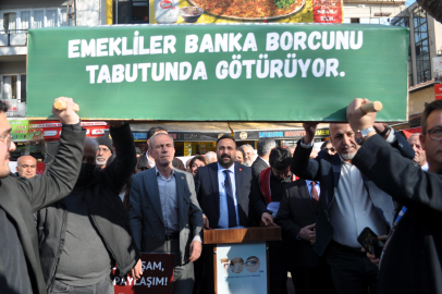 EMEKLİLER HÜKÜMETİ TABUT'LU EYLEMLE  PROTESTO ETTİ.